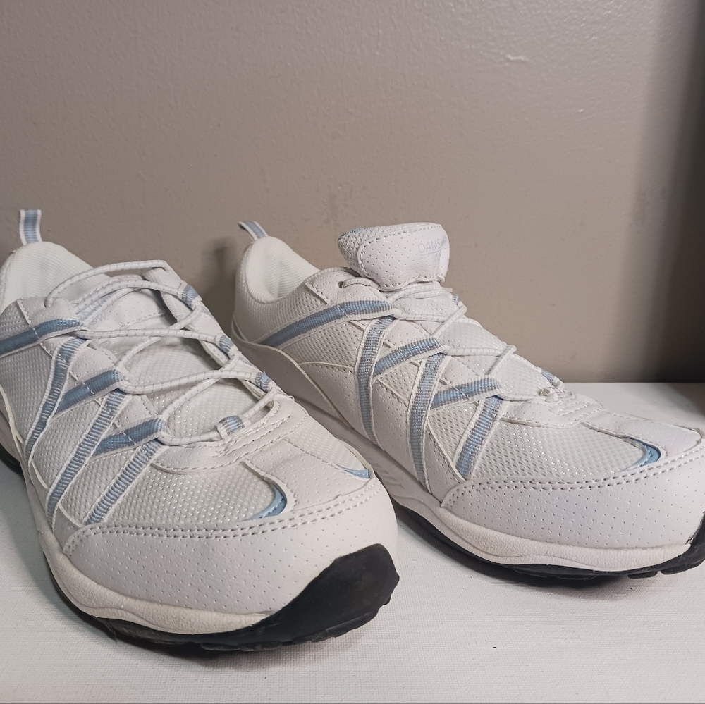 Women's Danskin now athletic slip on sneakers, size 7, color white